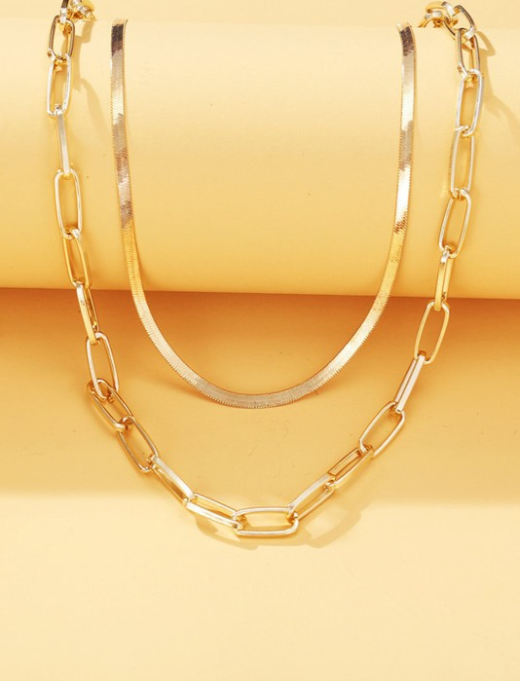 Elegant Gold-Toned Chain Necklace - Image 3