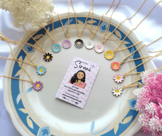 Set of 12 pretty stylish Flower Necklace - Image 3